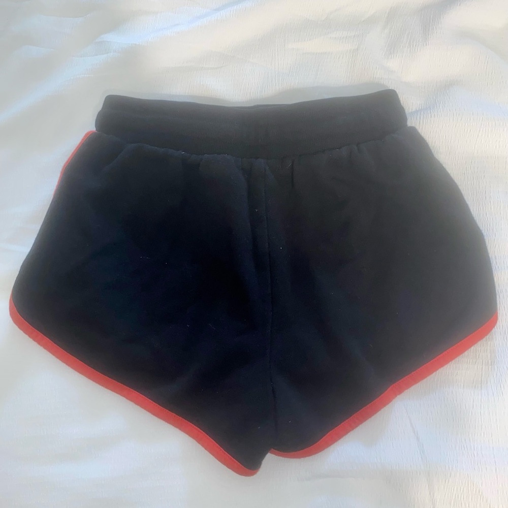 Shorts - Picture 2 of 3